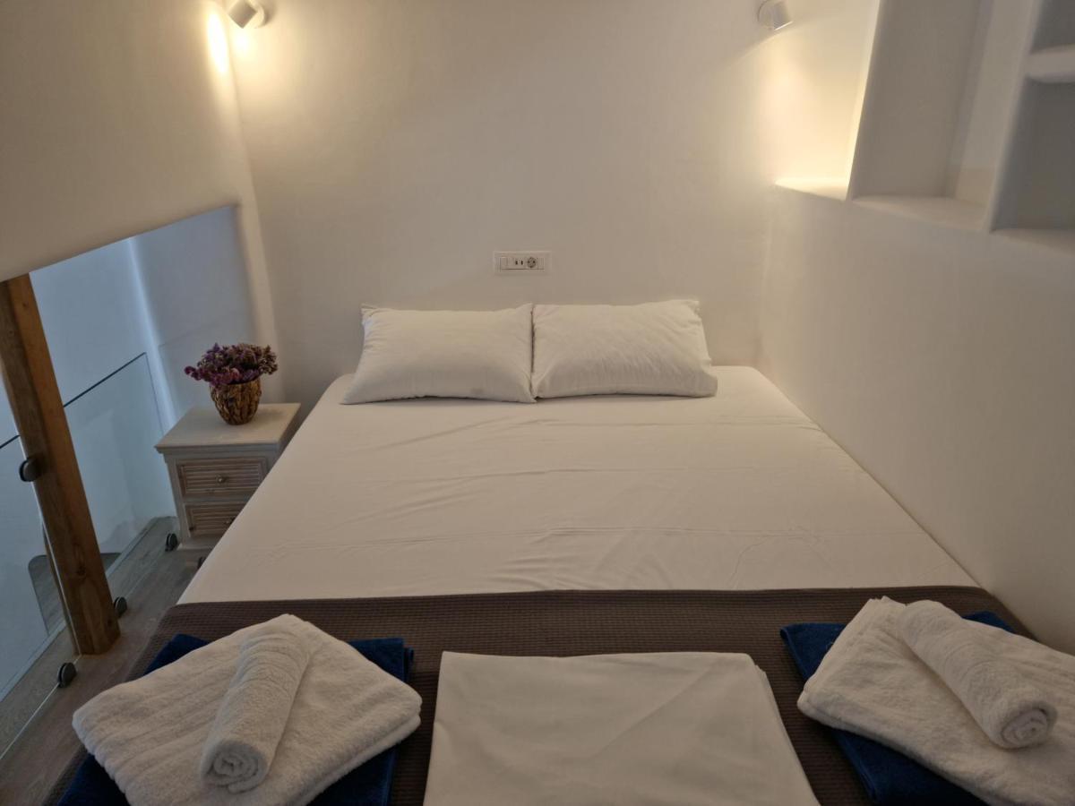 Empyreal Blue Apartments Mykonos Town Exteriör bild